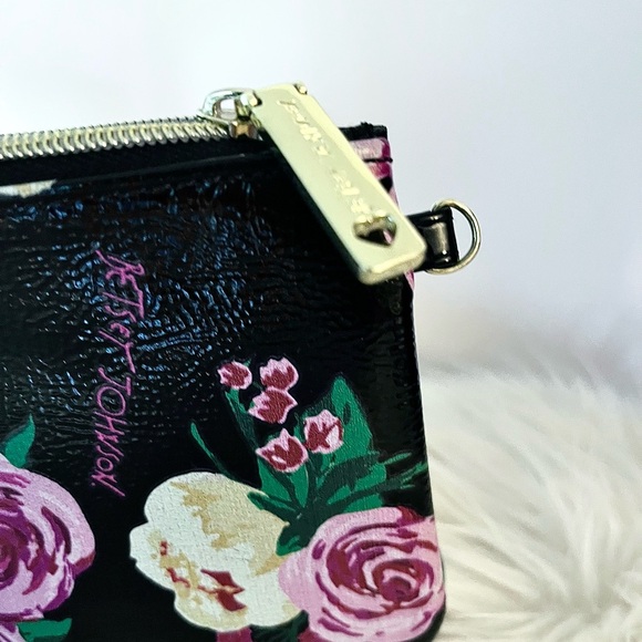 Betsey Johnson NWOT Charging Black Floral Wristlet Clutch - Picture 9 of 15